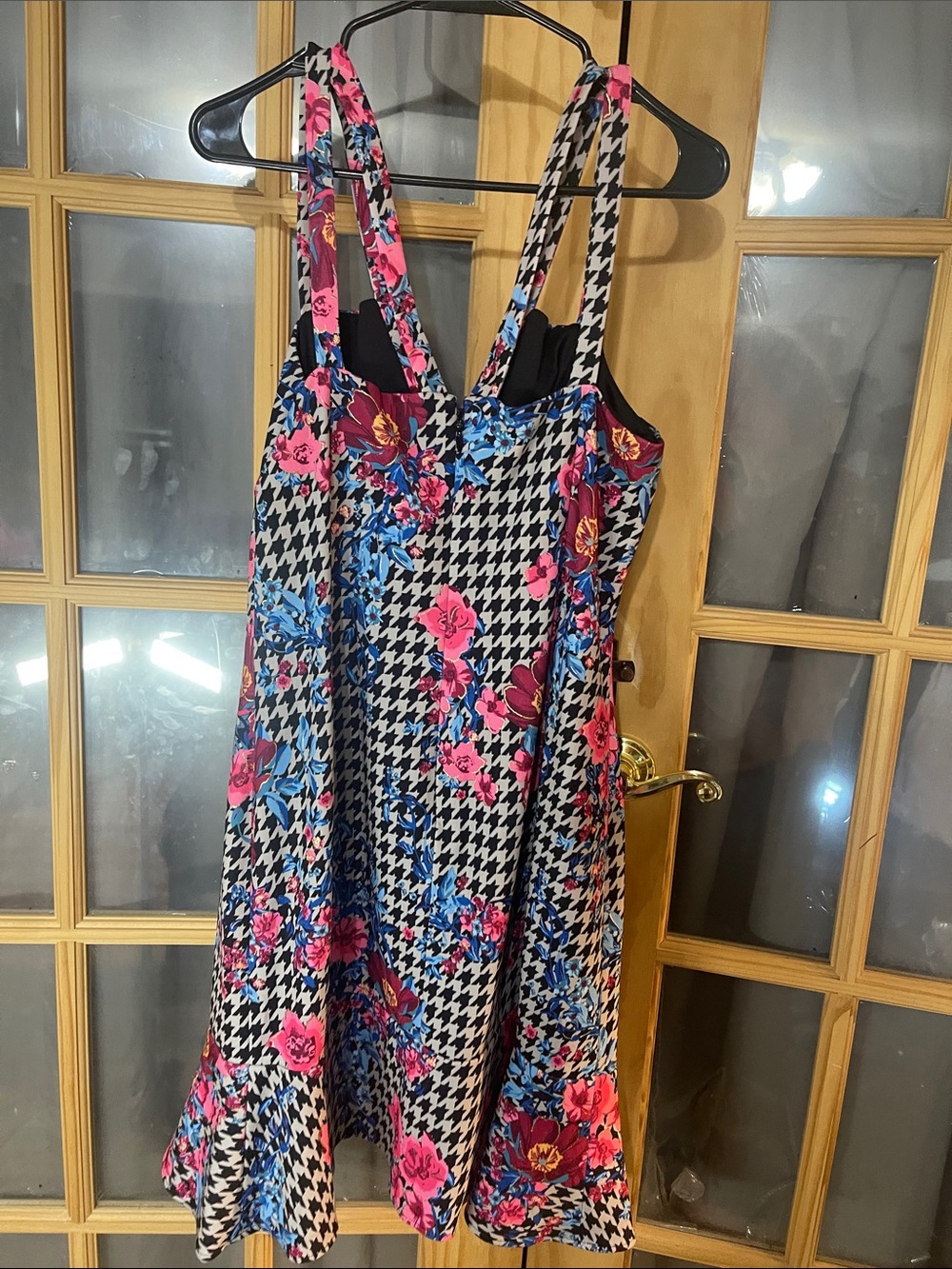 206. Guess Black Houndstooth Midi Dress with Pink & Blue Floral Print - Picture 8 of 11
